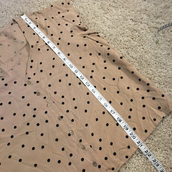 NWOT Rockabilly Polka Dot Flutter Cap Sleeve Button Up Blouse - Picture 14 of 15